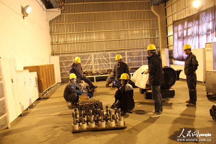 ͼΪйָͻ˹̹ԱͶ Ѹ 㣩