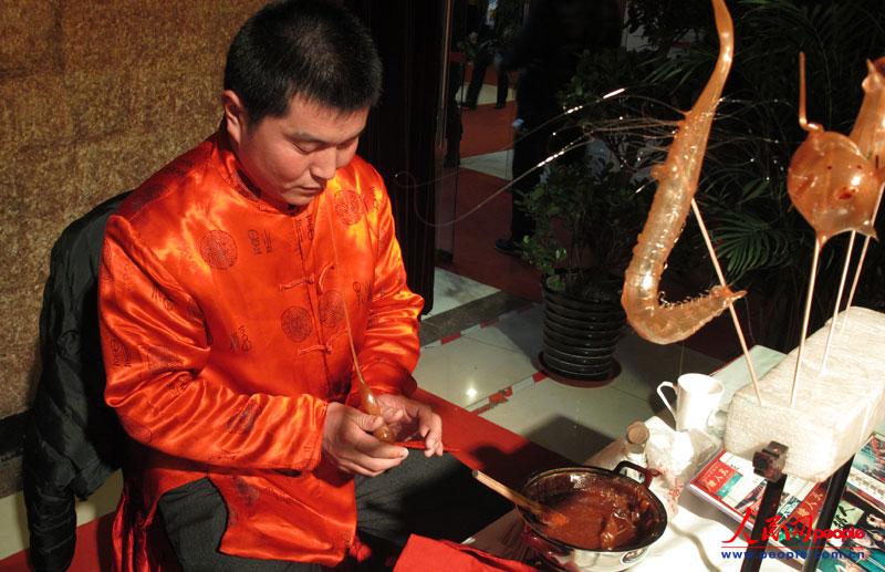 ����������ֳ���ʾ�����˿ס������ַ�