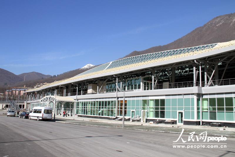 ͨɽѩϽͨϵ·תվͼΪվ⾰