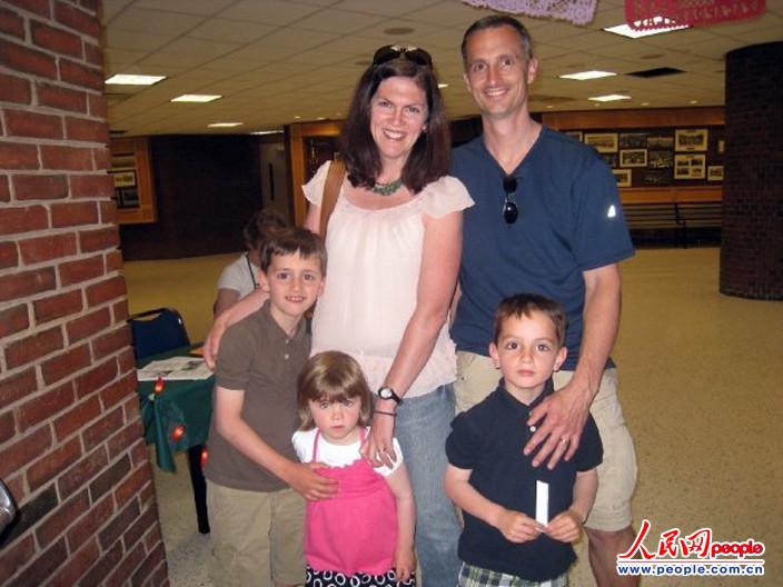 �ݱ�������ʿ�������ɱ�ը�¼��й�����������������һλ�����8���С�к�����������¡���ʱ����λС�к���վ���յ㸽�����ȴ��Ų����ĸ��׳���յ㡣��ͼƬ��Դ������IC ��Ȩ���У����ñؾ���