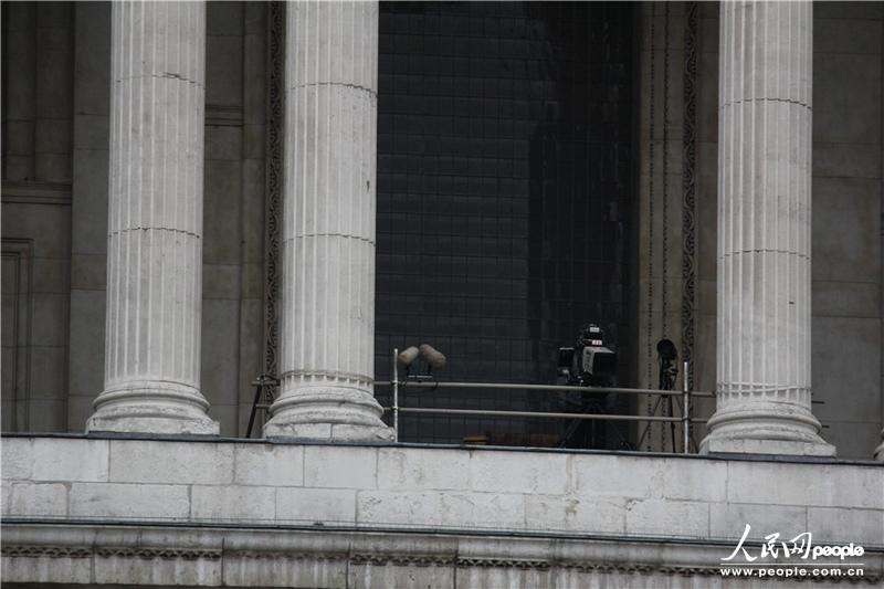 417磬Ӣǰж˵ʥ޴þСϷӰУ