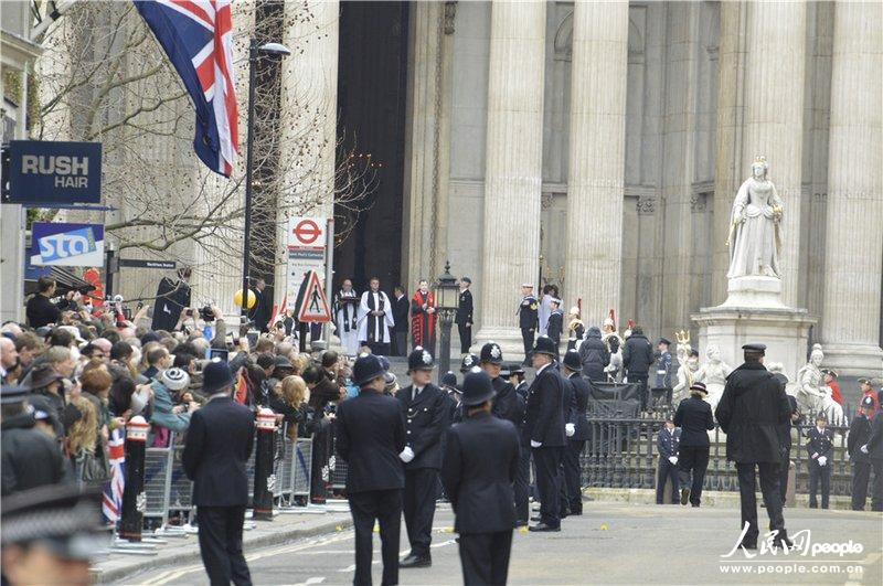 417Ӣǰж Ѵʥ޽̧ Ӱ