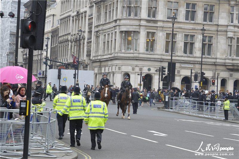 417Ӣǰж ˹˹ؽΰ Ӱ 