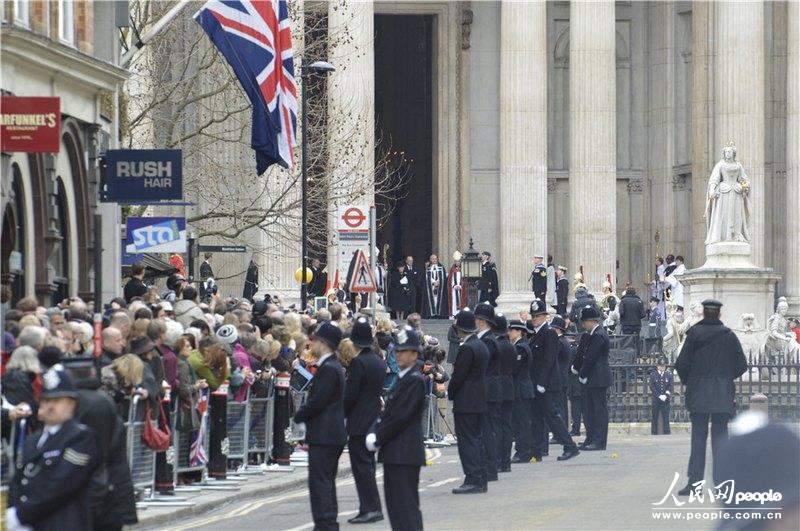 417Ӣǰж ӢŮ߳ʥ޽ Ӱ