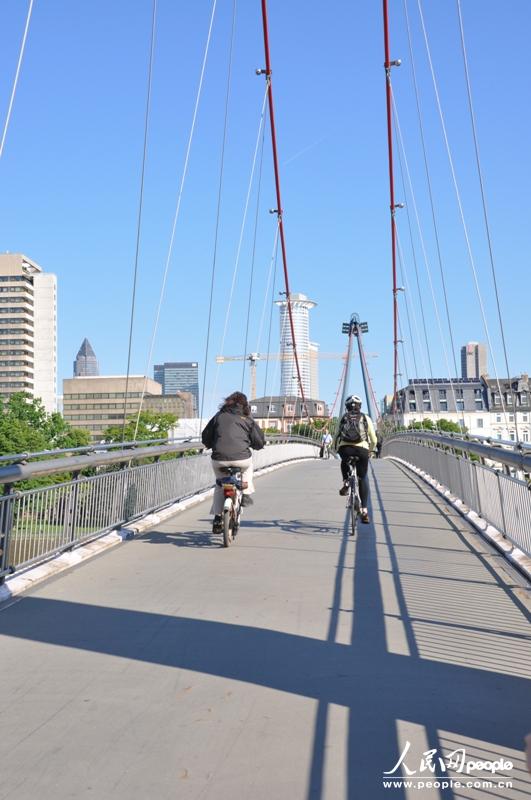 ϵšгǷ˸ҪͨڹߣͼУгϰࡣ ֣ͤ 㣩