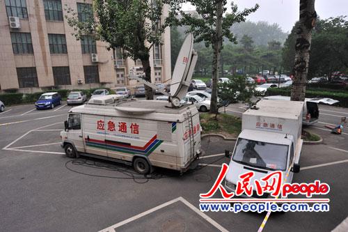 演讲前夕,校方进入紧锣密鼓的准备阶段。(摄影:翁奇羽)