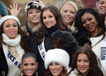 美丽"冻"人 环姐游莫斯科