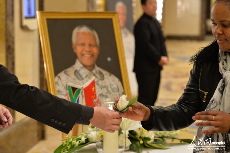 ׷������������ڴ��쵽һ���õ�塣����Ӱ������������ ������