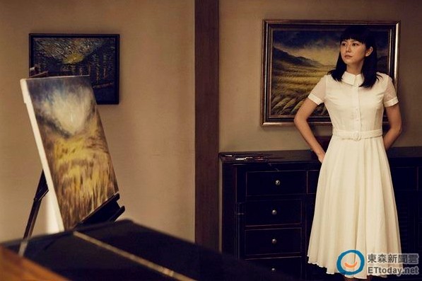 吴宇森赞长泽雅美在《太平轮》中的扮相清新脱俗。(图片来自台湾东森新闻云)