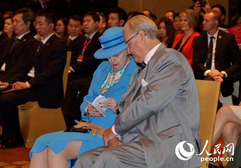 ŮϾϯɳչᣨӰ ֣ͤ