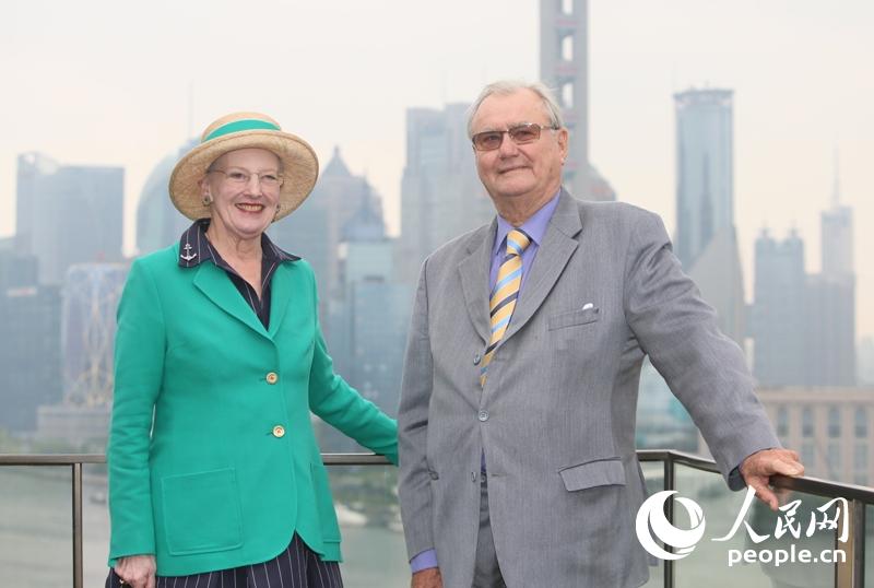 ŮضͺϺֶμӼ߻ᡣӰ