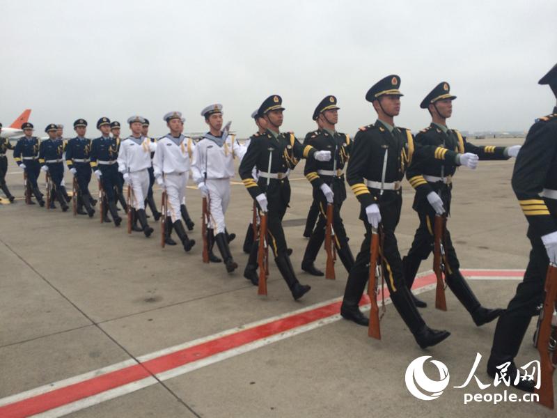 ר���ִ�ǰ�����̶Ӳ�����ڻ�ƺ������Ӱ ������