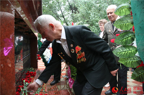 �ں�������������������˹�ϱ���ͬ��ɨ������ʿ������ͼ����4��