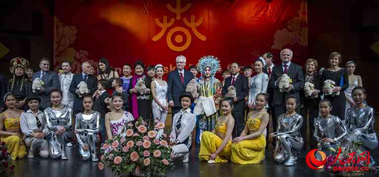 йפ޵ǴʹӢͨȫͺ⻪Ȼף´2