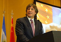     ǳлμڲŵ˹˹ейũףڴˣȾӰ͢ĻȻ˱Լףϣµһܸƽͷ٣ԼҲڼǿͬ͢й֮Ľϵ