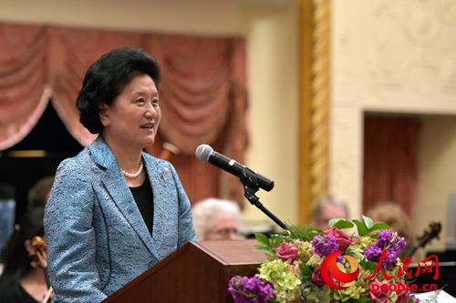 图为刘延东副总理在“中美作曲家项目”开幕音乐会上致辞 何小燕摄