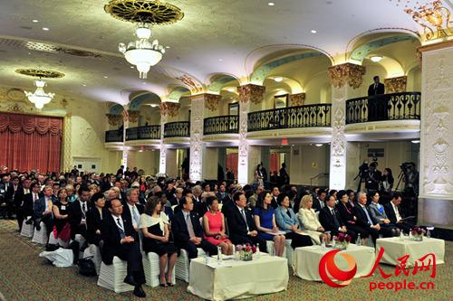 图为众多嘉宾出席“中美作曲家项目”开幕音乐会 何小燕摄