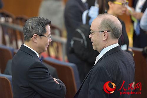 ս뾭öԻ͵Ľ߲ϿĻʽ֮ǰй⽻֣̫нפ  