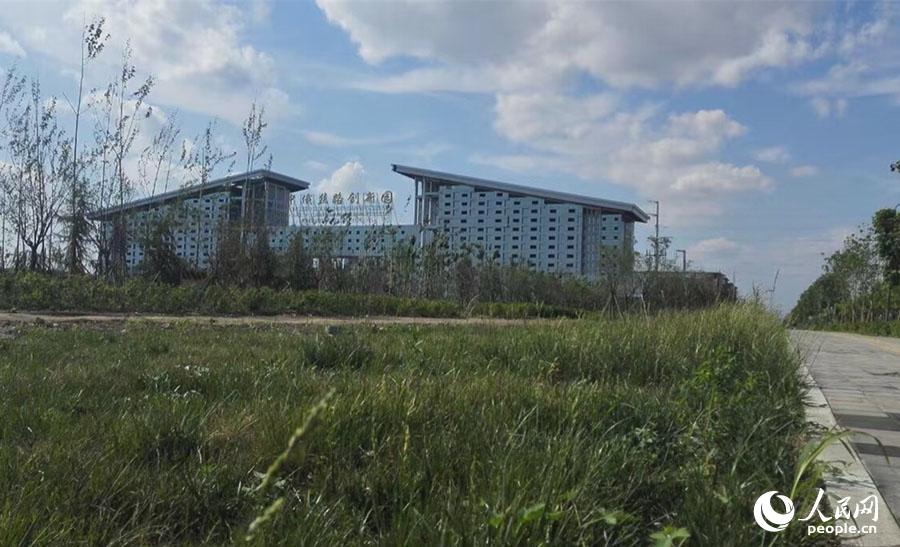 �ж�˿·����԰��ۣ��ֻ����㣩