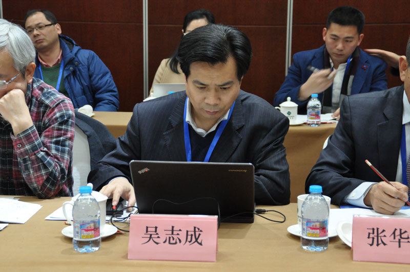 �Ͽ���ѧ�ܶ�����������ѧԺԺ����־�� ��������