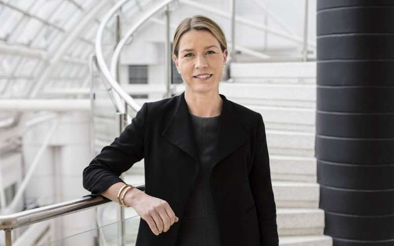 瑞典贸易投资委员会财务总监Lena Sellgren表示,中国是目前世界第二大经济体,最令人震惊的是中国中产阶级的不断壮大和中国逐渐转变成为世界最大的消费者市场。Lena Sellgren强调,“一带一路”倡议内容包含全球范围内基础设施建设计划,瑞典在基础设施方面有很好的优势,她希望这项倡议会给中瑞之间在基础设施建设方面带来的潜在合作。