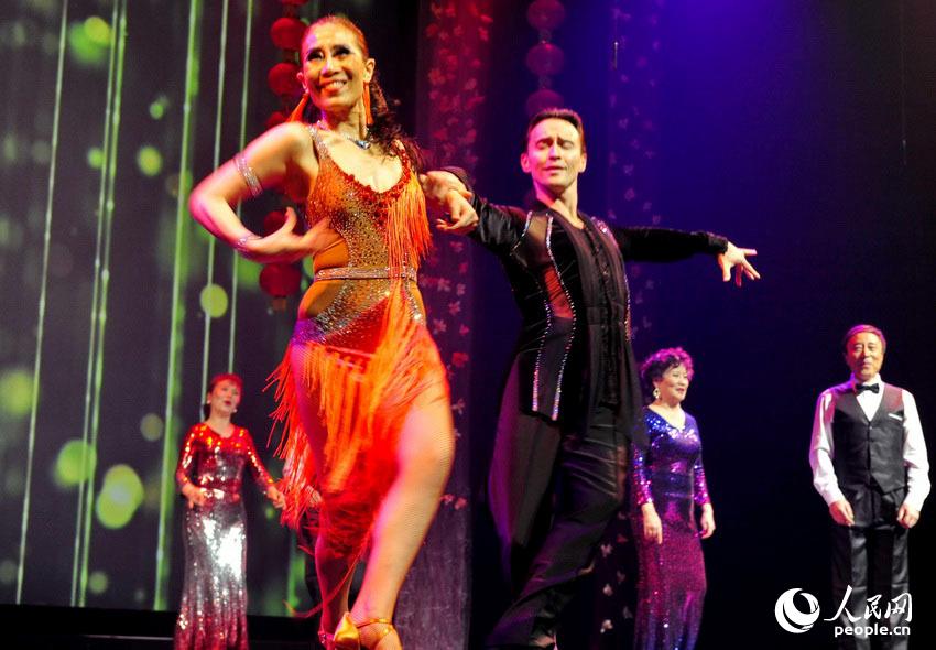 ʮ󳡣֣ҹ㡷Ŀα赸    