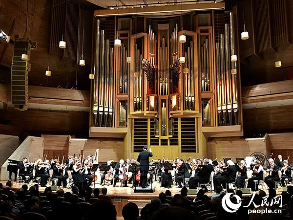 “中国新春音乐会”奏响莫斯科(人民网记者 华迪 摄)