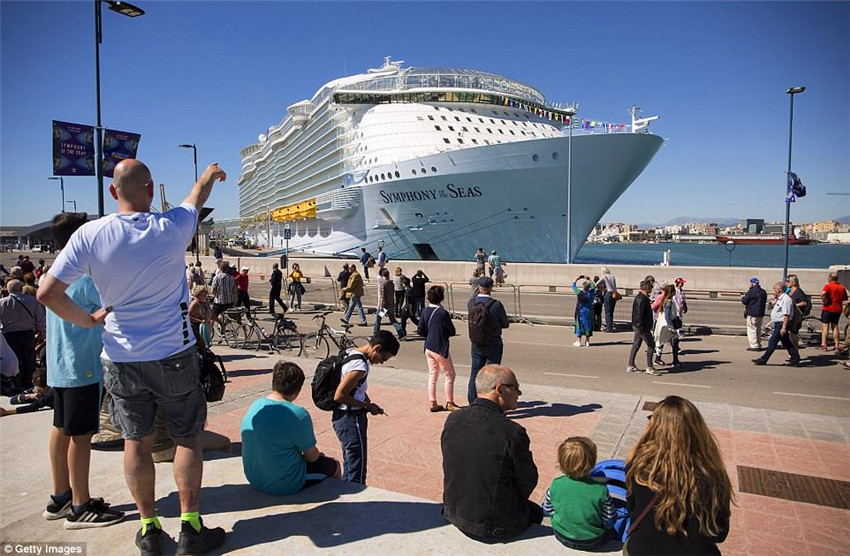 ·�˾�̾�ں�����ŵĹ�ģ������������������������֡�