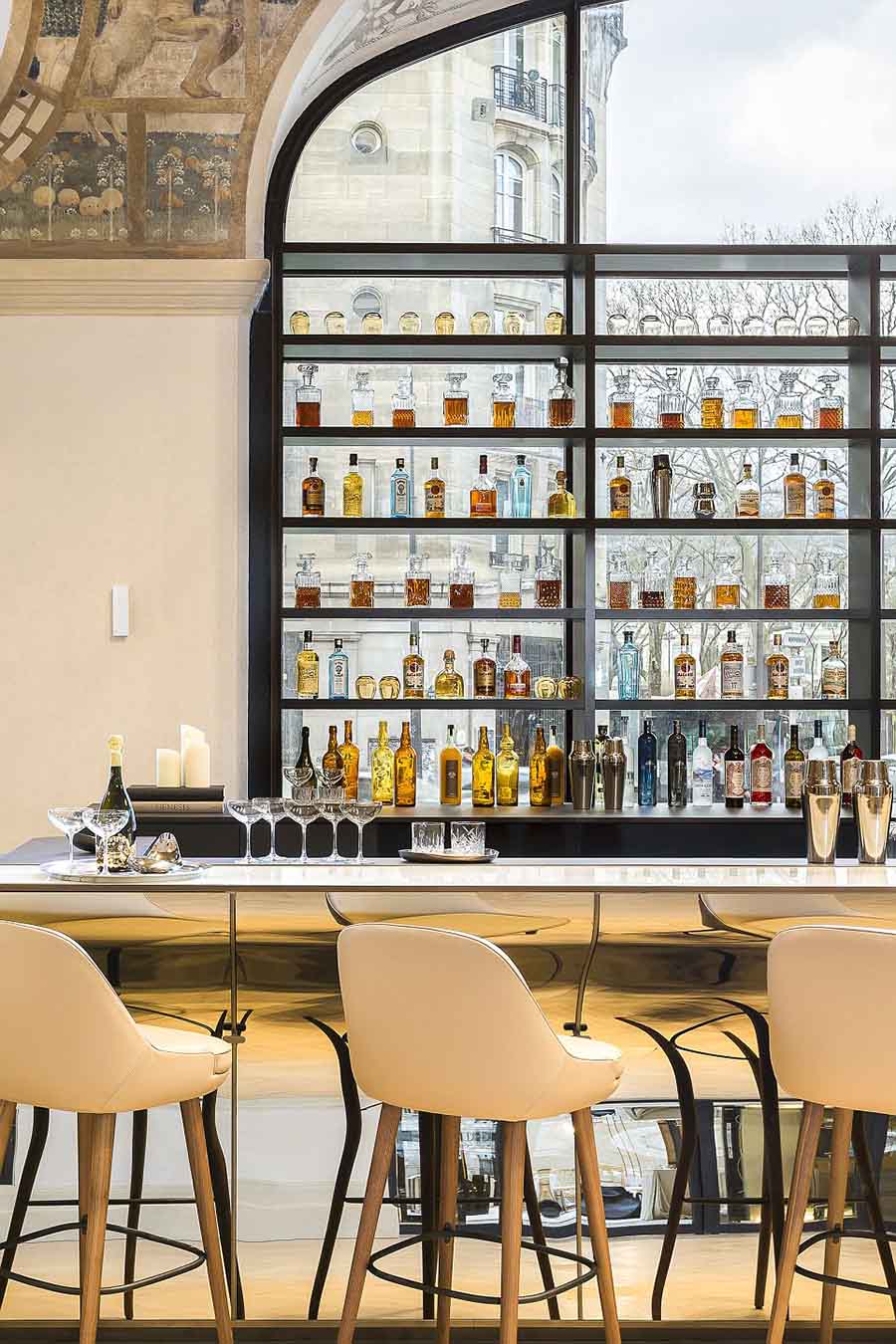 ȫ�µľ�ʿ�ưɣ����бڻ��컨�塣