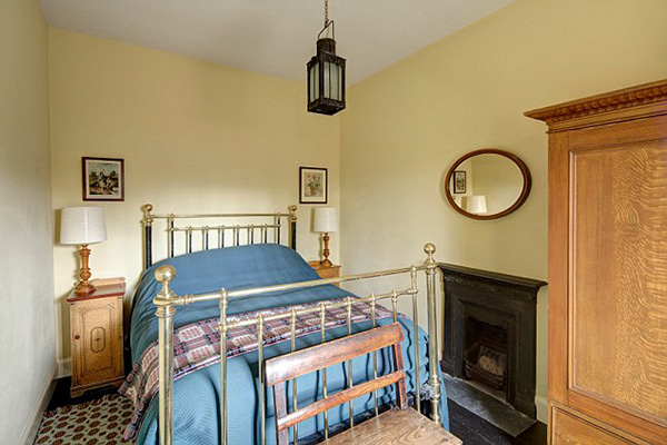 ���ʣ���˹ŵ�����Ǻ����ȹ�һ���С����һ�����ʵ���Ϣ�ء�