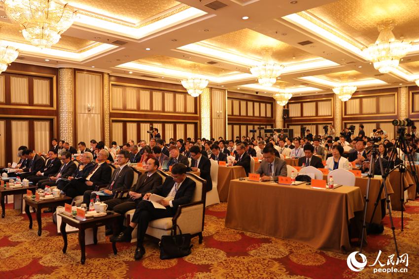 ԼѺúպƽѺԼ޽40ֳֻ Ӱ