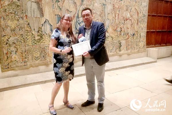 �й�ʫ�������ٻ�����Ҷʫ�轱��