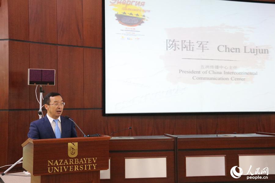 ���޴����������γ�½���ڿ�Ļʽ�Ϸ��ԣ����������� �ܺ��� �㣩