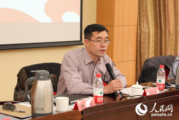 ⽻ѧԺԺڸ߷̳Ϸ  㣩