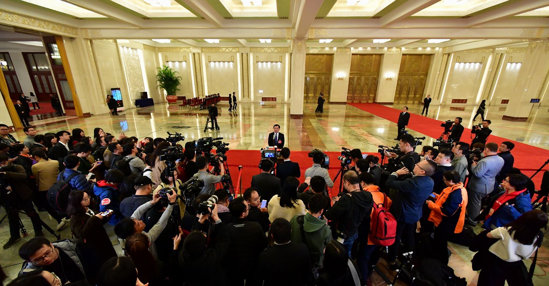 2019׳ͨ                    33磬ȫЭʮλ鿪Ļ2019ȫᡰͨʽֱȵ㣬ӦС