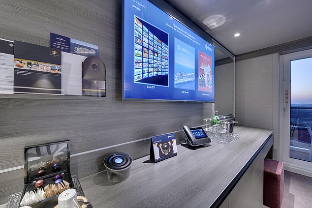 每个舱室都有世界上第一个虚拟个人邮轮助理。它由人工智能(AI)提供支持。