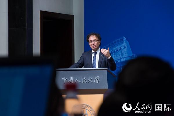 意大利经济发展部副部长迈克·杰拉奇致辞