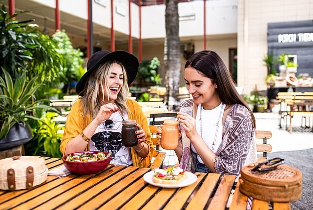 佛罗里达州有一个大型的“locavore”美食场所,餐厅专注于采用当地种植的食材烹制菜肴。