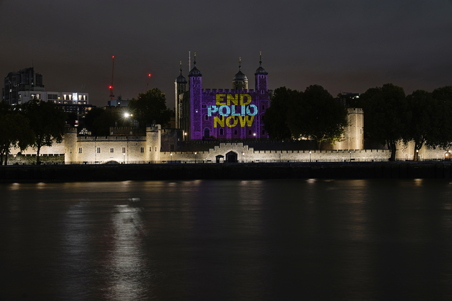 ʱ1024գӢ׶أС֢յ׶ɫƹ⣬дšС֢ӾйȨƷתء