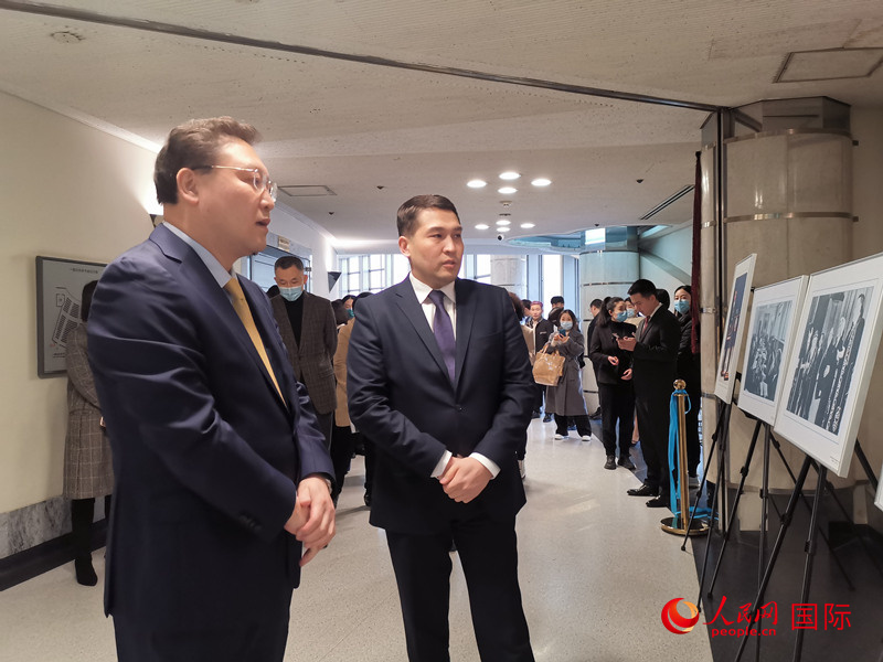 ˹̹פʹʱᡤ¿й꽻ĸŻͼƬݡ ٻ