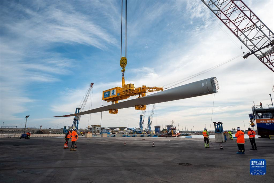 ϲУйʩԱװҶƬ127㣩»緢㣩