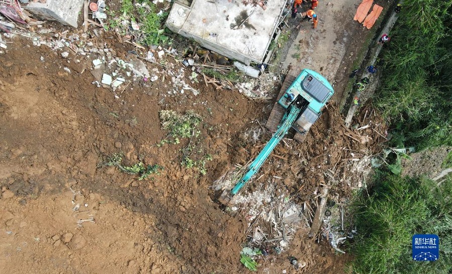 11��22�գ���Ԯ��Ա��ӡ����������צ��ʡչ������������и�����ɽ�廬���ֳ���չ��Ԯ�����˻���Ƭ�����»������ ���� ��