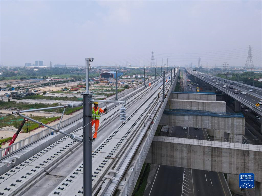 1��21�գ���ӡ�����������������������ߣ�������������ӡ�����������Ŀ��ʩ����Ա���и����Ӵ��������߼��蹤�������˻���Ƭ����ũ�����꼴����������Ϧ���죬ӡ����������������ǽ�ץ���ڣ�Ҳ�ڹ���֮���ö��ַ�ʽӭ���´����»������ ���� ��