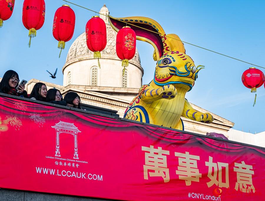 Ӣ�������й����괺�ڡ������� ��������