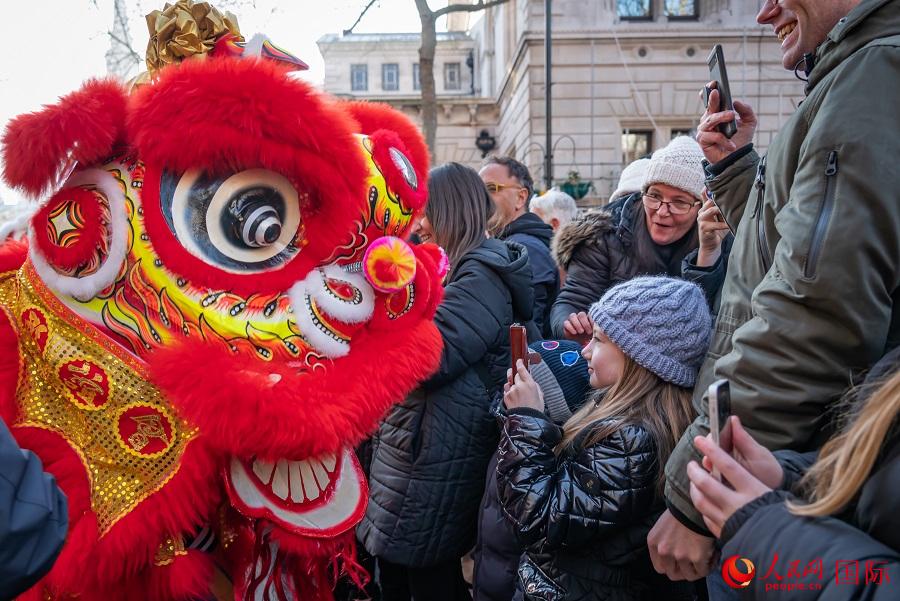 Ӣ�������й����괺�ڡ������� ��������