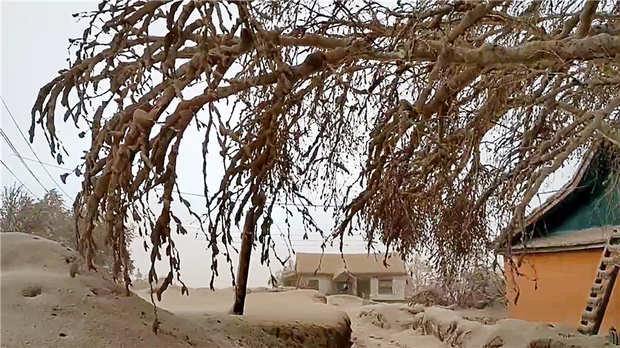 ˹Ӱ뵺ϣΤ¬ɽ緢ܱɽҸǡICphotoȨƷת