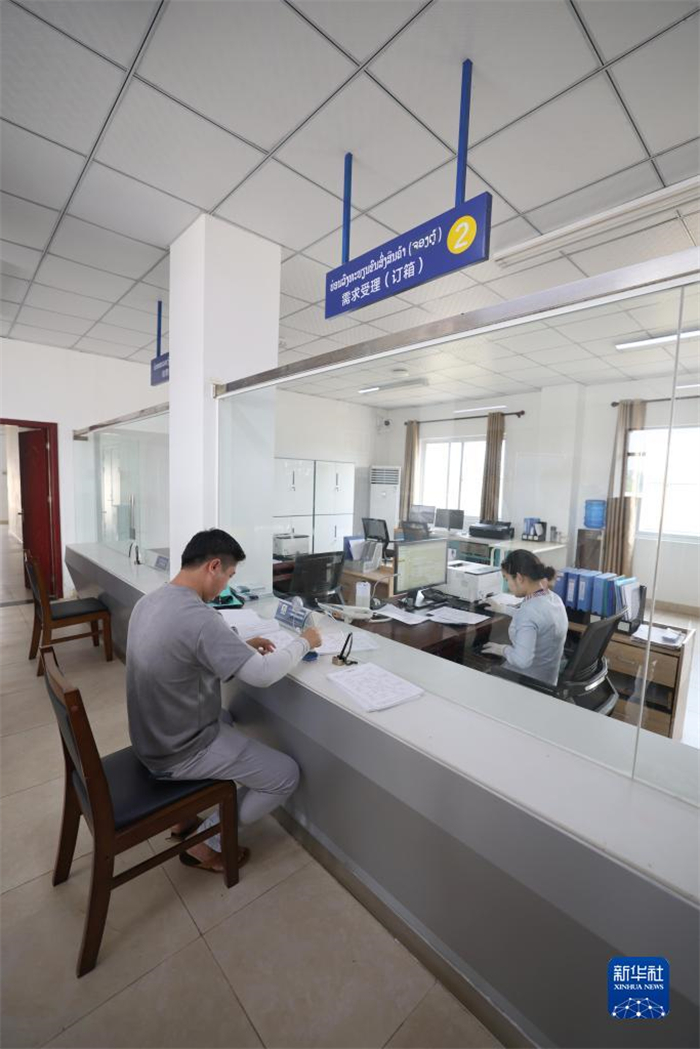 415գְϪҵ޹˾λⰢǿվʯװվ·ζҪվ̩߾صĵλúתλƣվΪ̩ȹתġͷ» Ϲ 