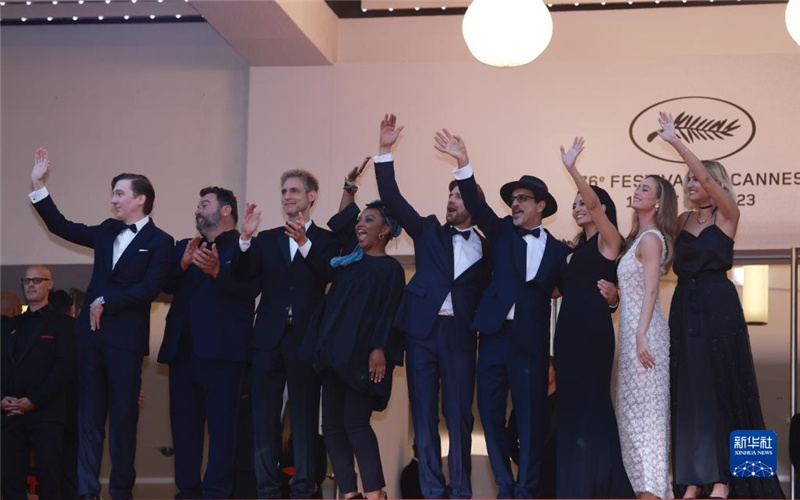 527գڷɹʵӰϣԪίϯ䵼³˹׵£УЯί̤ϱĻʽ̺» ߾ 