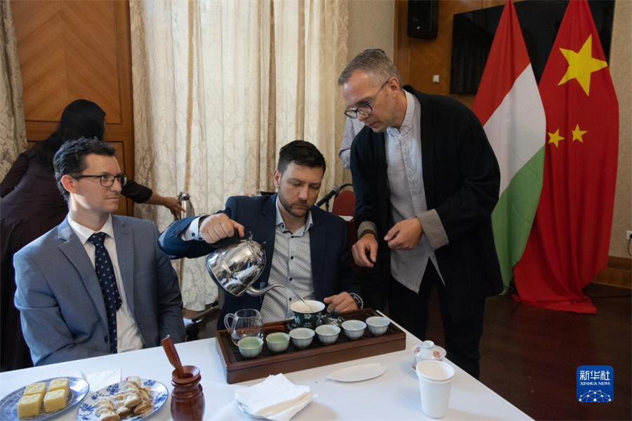 61գ˹αڡ¡żй衣ǰ¡ż¬ɭȹС»緢µ㣩