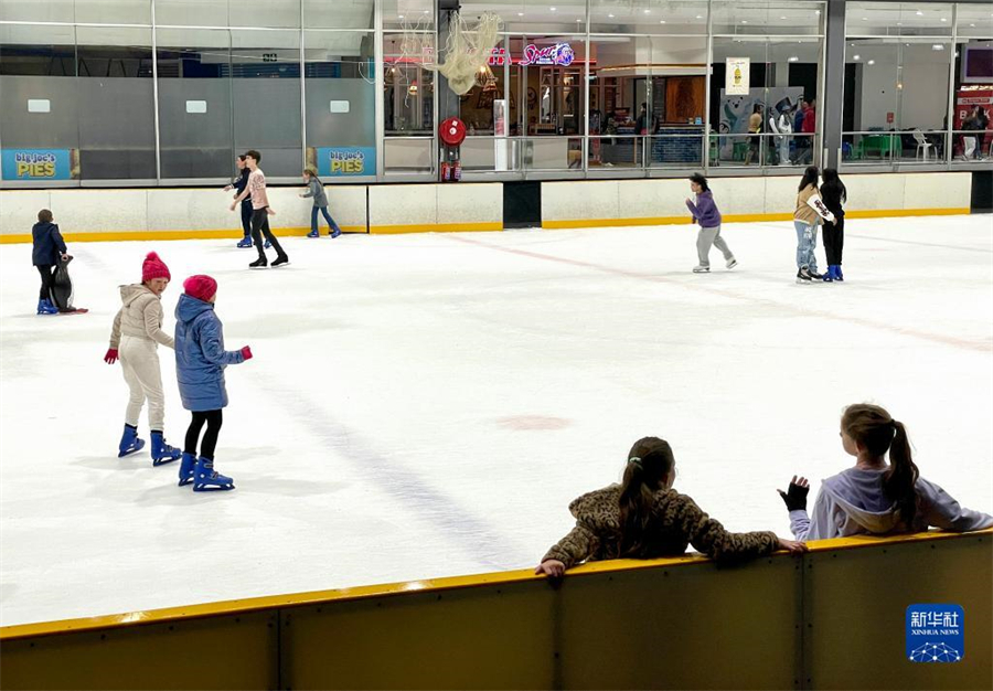 715գϷԼ˹һ7£Լ˹һʱڣܶȤ»  